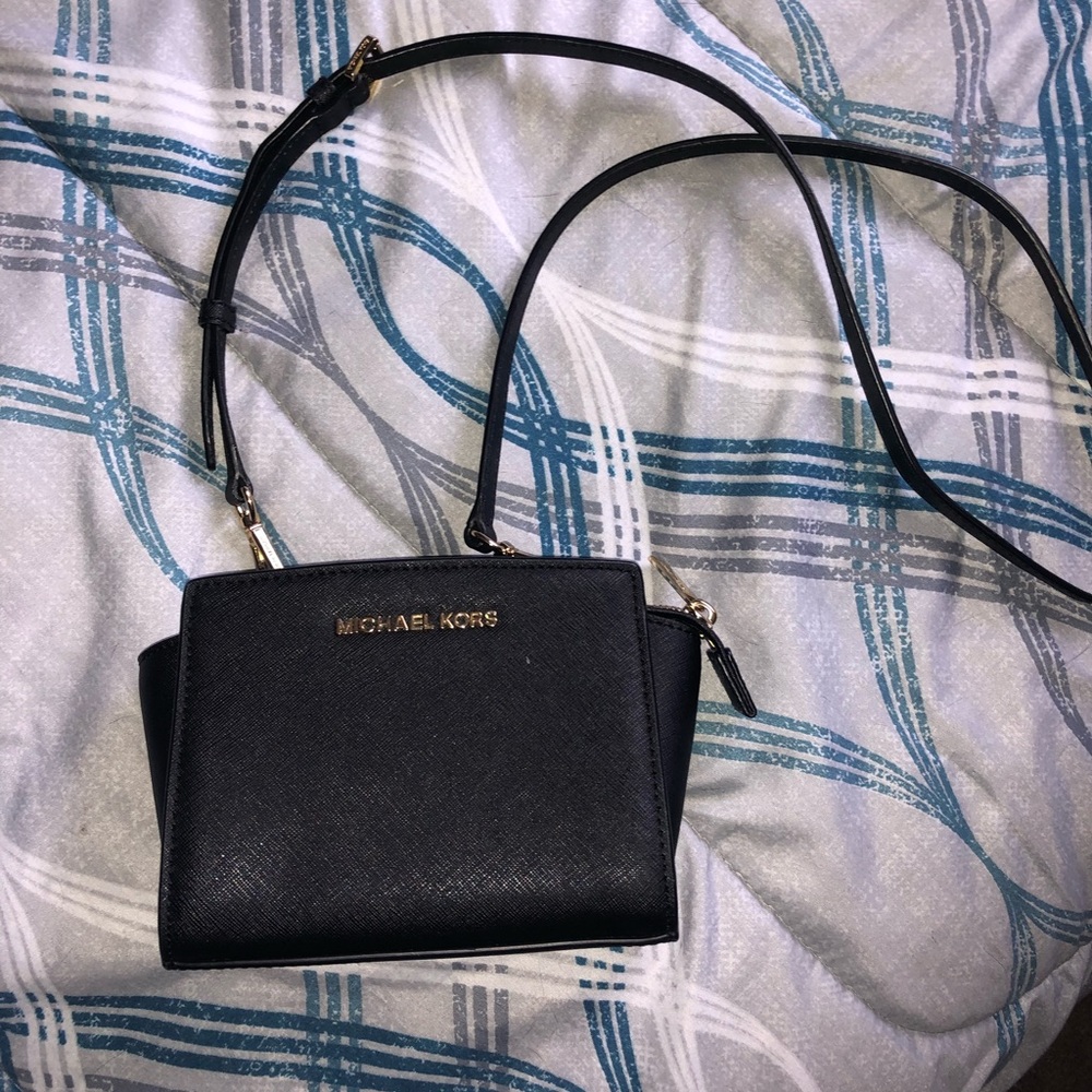 Michael Kors xs statchel bag black